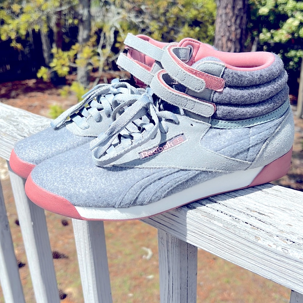 Reebok 80’s Classic Freestyle Grey/Pink Hi Top